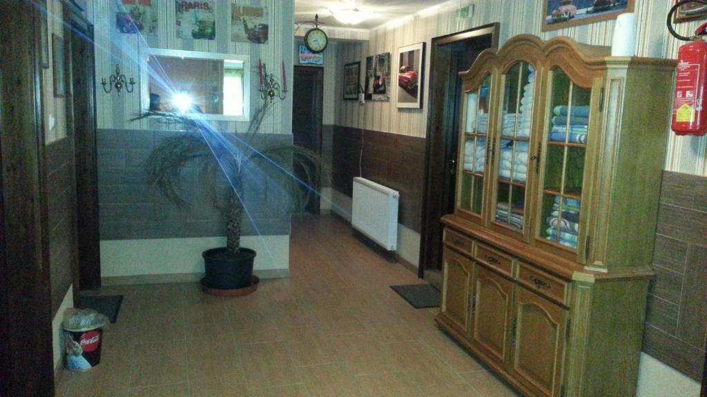 Old'S Car Zimmer & Apartment Vermietung フェルデン・アム・ヴェルターゼー エクステリア 写真